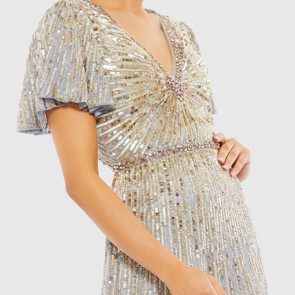 NWT Mac Duggal 5538 Silver Embellished [8] V Neck Butterfly Sleeve Column Gown - Picture 3 of 12